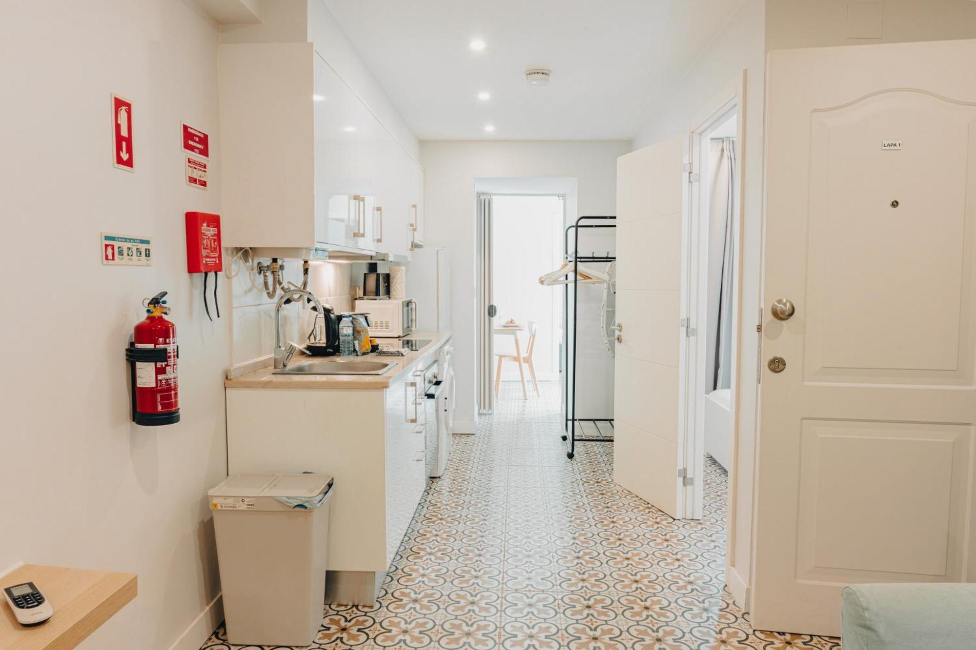 Lapa Charm Apartments With Patio リスボン エクステリア 写真